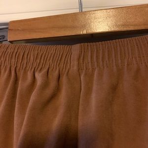 🍒 Sale Sarah Bentley Suede like tan slacks 14 🍒